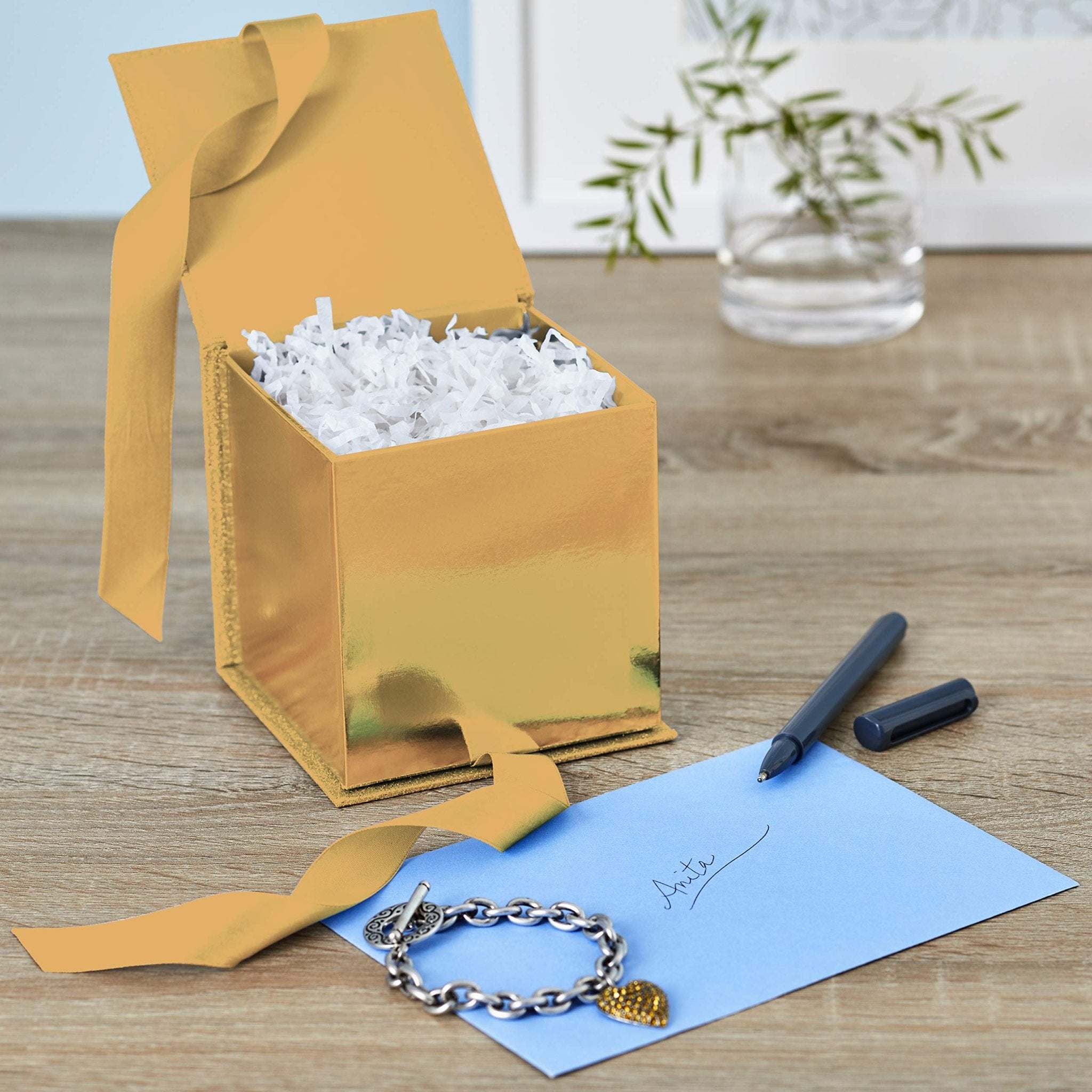 GOOD DRAGONS Small Gift Box with Bow and Shredded Paper Fill (Silver Signature 4 inch Gift Box with Glitter) - TUTT